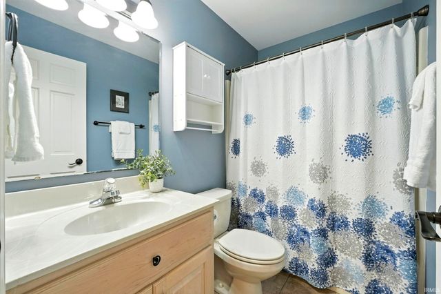 7818 Morning Gate Court, Fort Wayne, IN 46804