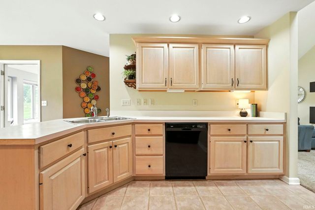 7818 Morning Gate Court, Fort Wayne, IN 46804