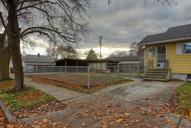 3203 W CORA Ave, Spokane, WA 99205