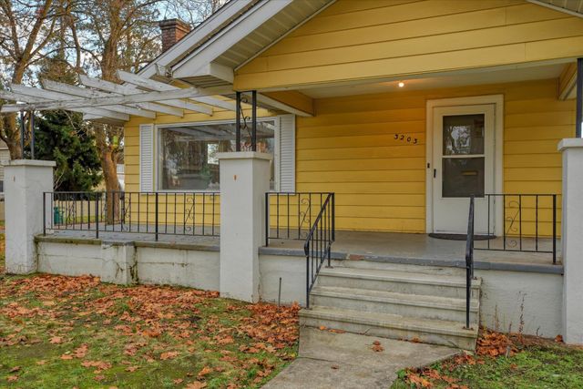 3203 W CORA Ave, Spokane, WA 99205