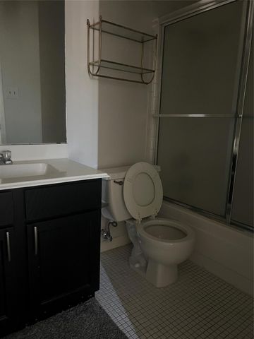 6111 Beverly Hill Street 74, Houston, TX 77057