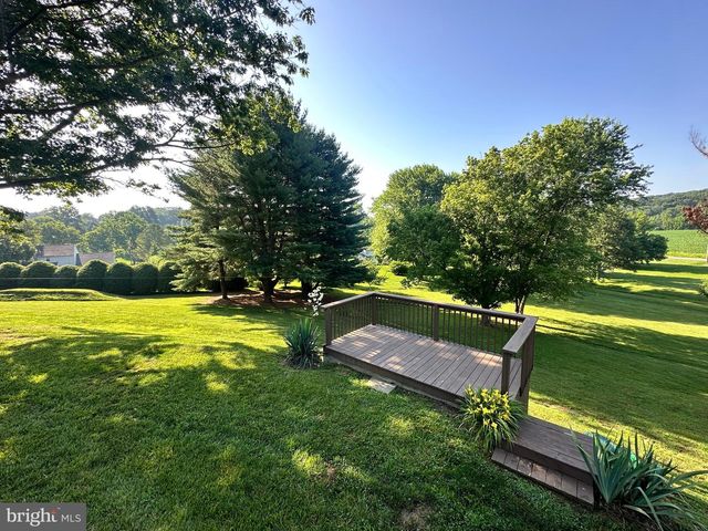 213 TOMAHAWK DR, Conestoga, PA 17516