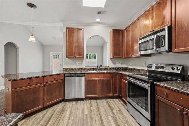 141 Chestnut Bend Drive, Greensboro, NC 27406