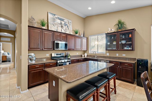 3688 W Scavenger Drive, Marana, AZ 85658