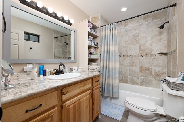 103 rio grande, Blanco, TX 78606