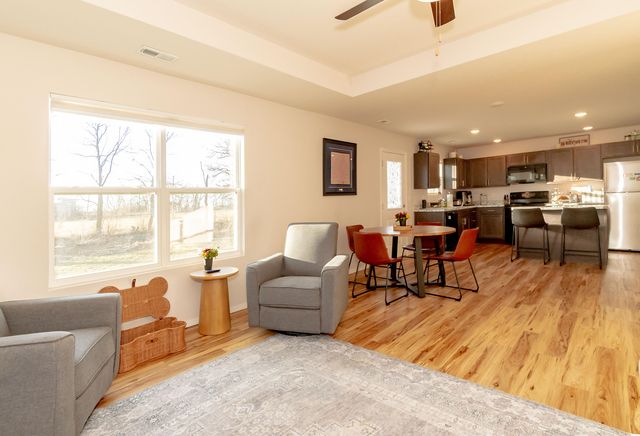 1202 Abbey Avenue, Monett, MO 65708