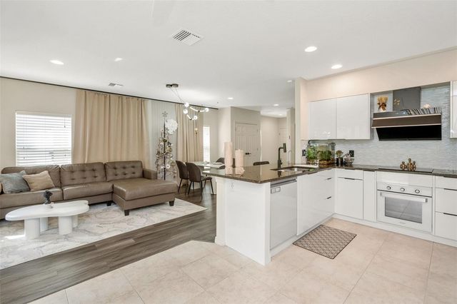 1819 SOMMARIE WAY, Tarpon Springs, FL 34689