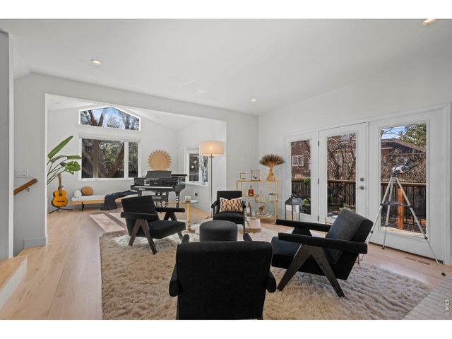 5237 Deer Creek Ct, Boulder, CO 80301