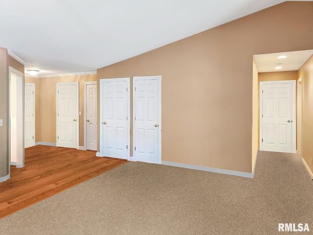 2520 W KAYLIE Court, Peoria, IL 61615