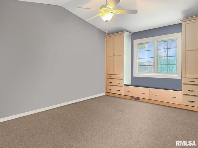 2520 W KAYLIE Court, Peoria, IL 61615