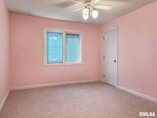 2520 W KAYLIE Court, Peoria, IL 61615