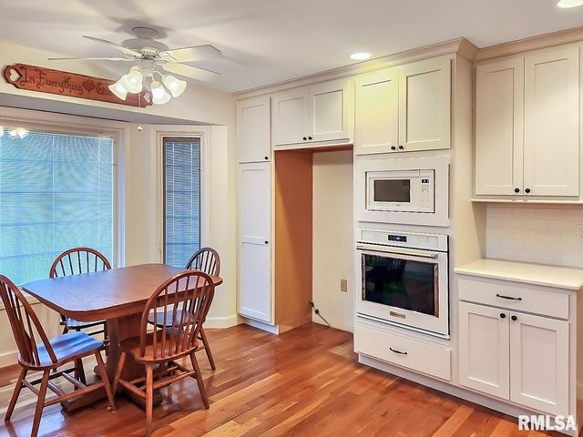 2520 W KAYLIE Court, Peoria, IL 61615