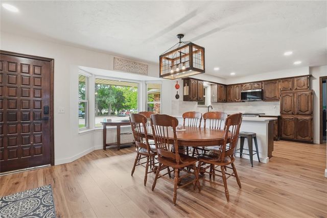 706 Inverness Court, Norman, OK 73072