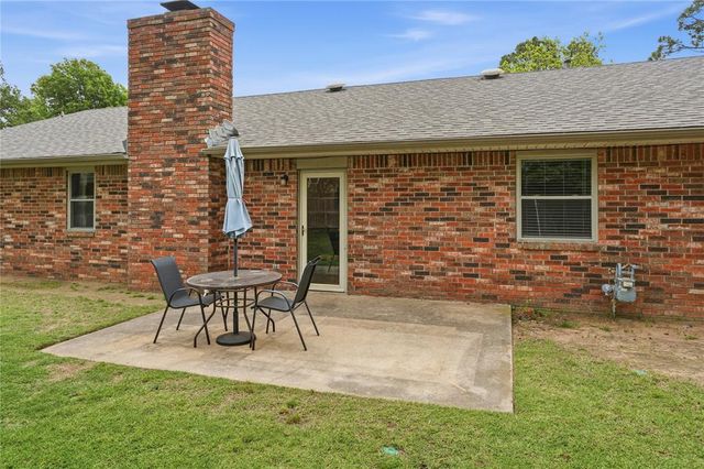 706 Inverness Court, Norman, OK 73072