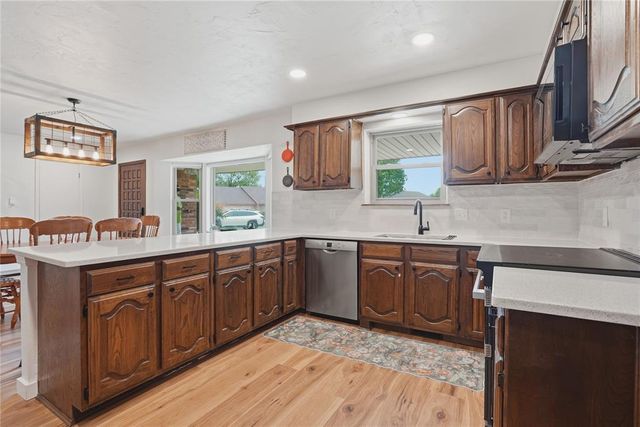 706 Inverness Court, Norman, OK 73072