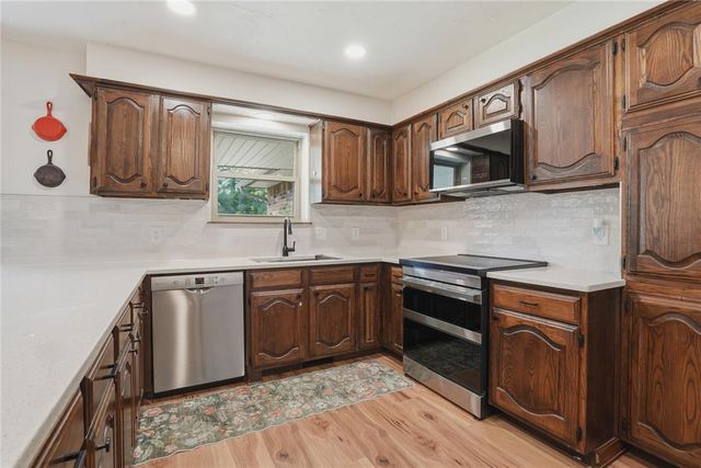 706 Inverness Court, Norman, OK 73072