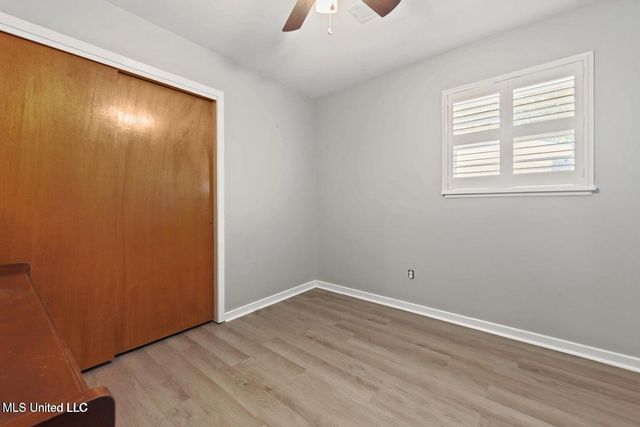 201 Walnut Drive, Ocean Springs, MS 39564