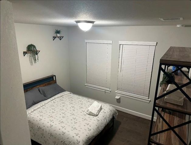 10609 Centre Forest Drive, Houston, TX 77043