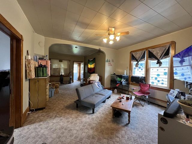 609 14th Ave E, Ashland, WI 54806