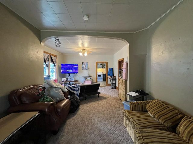 609 14th Ave E, Ashland, WI 54806