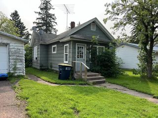 609 14th Ave E, Ashland, WI 54806