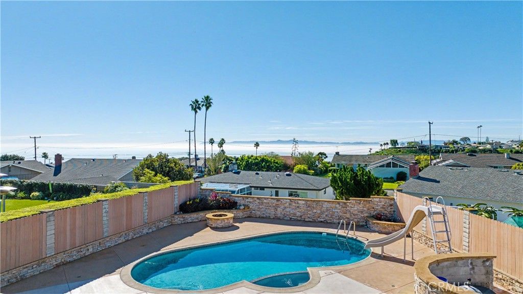 Image 11 of property listing at 30520 Santa Luna Drive, Rancho Palos Verdes, CA 90275