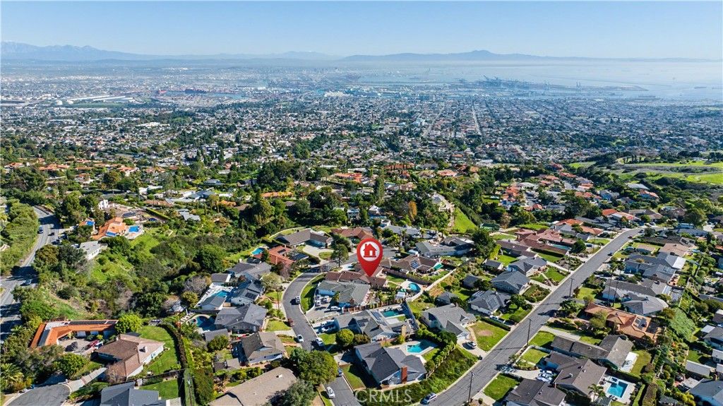 Image 19 of property listing at 30520 Santa Luna Drive, Rancho Palos Verdes, CA 90275