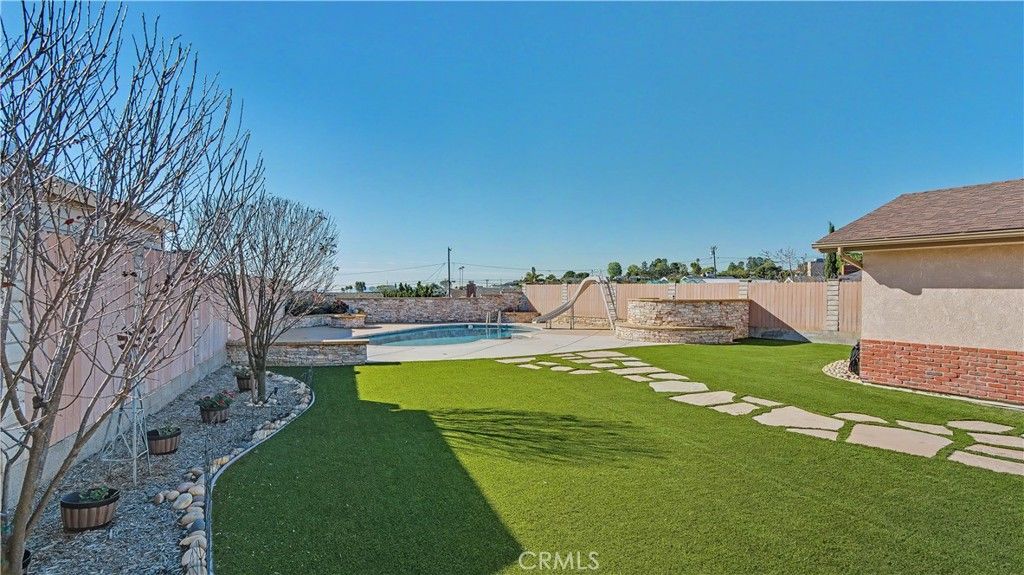 Image 9 of property listing at 30520 Santa Luna Drive, Rancho Palos Verdes, CA 90275
