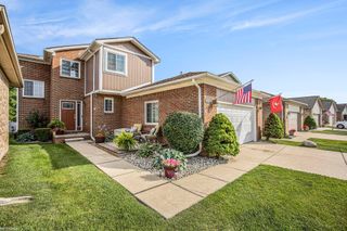 32922 Oakwood Drive, Chesterfield Twp, MI 48047