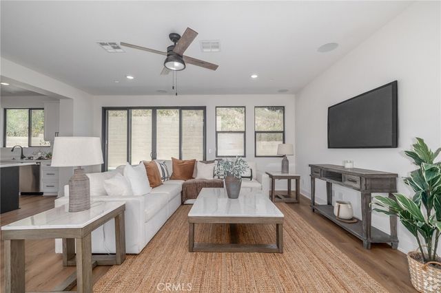 1029 N STALEY LANE, Los Angeles, CA 90042
