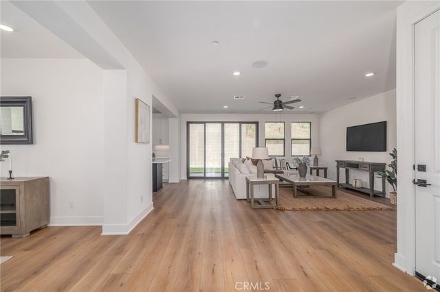 1029 N STALEY LANE, Los Angeles, CA 90042