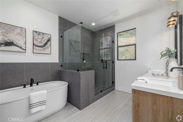 1029 N STALEY LANE, Los Angeles, CA 90042