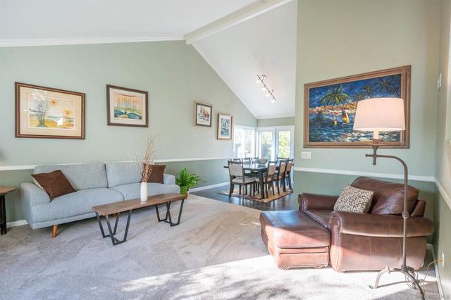 756 Fieldstone Lane, Encinitas, CA 92024