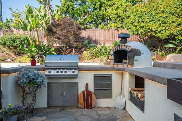 756 Fieldstone Lane, Encinitas, CA 92024