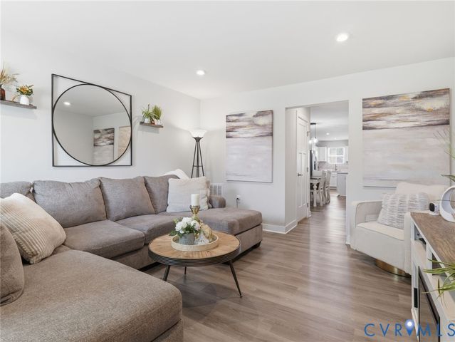 5844 Addison Gate Dr, North Chesterfield, VA 23234