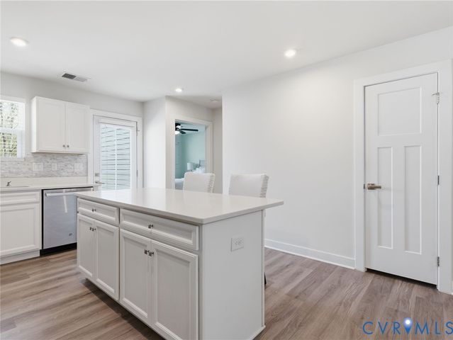 5844 Addison Gate Dr, North Chesterfield, VA 23234