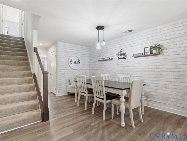 5844 Addison Gate Dr, North Chesterfield, VA 23234