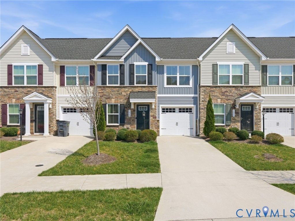 5844 Addison Gate Dr, North Chesterfield, VA 23234