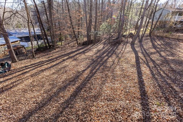 1321 Idlewood Street SW, Lenoir, NC 28645