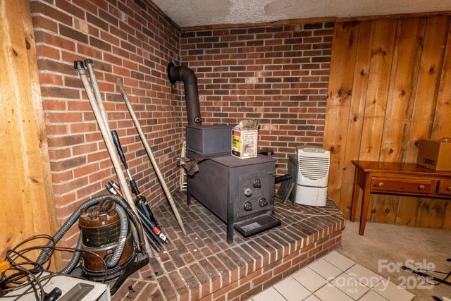 1321 Idlewood Street SW, Lenoir, NC 28645