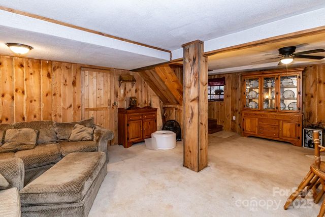 1321 Idlewood Street SW, Lenoir, NC 28645