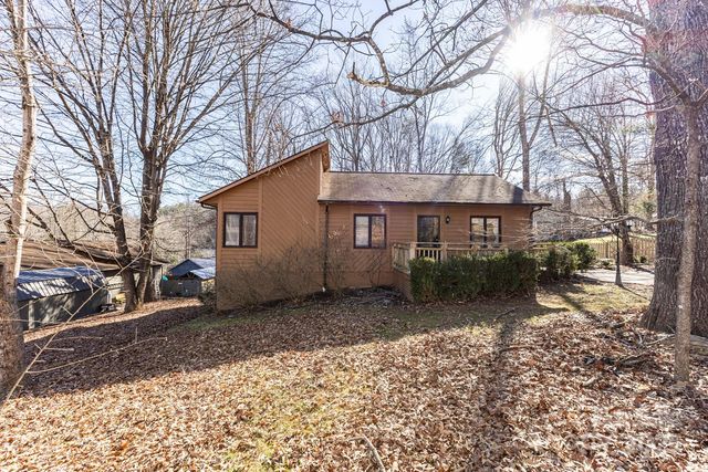 1321 Idlewood Street SW, Lenoir, NC 28645