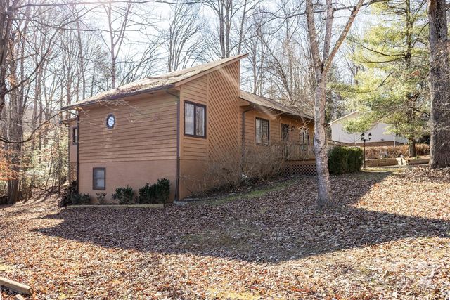 1321 Idlewood Street SW, Lenoir, NC 28645