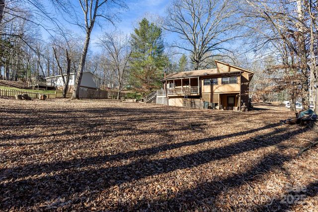 1321 Idlewood Street SW, Lenoir, NC 28645