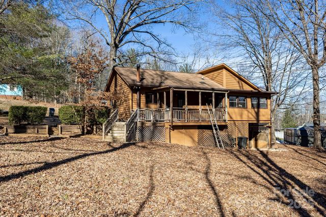 1321 Idlewood Street SW, Lenoir, NC 28645