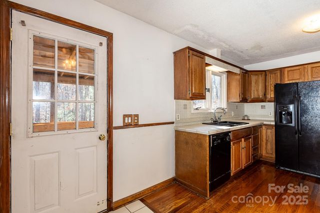 1321 Idlewood Street SW, Lenoir, NC 28645