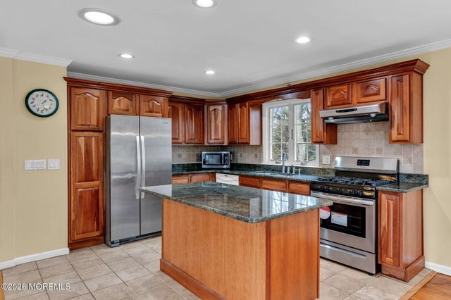 300 E Highland Avenue, Atlantic Highlands, NJ 07716