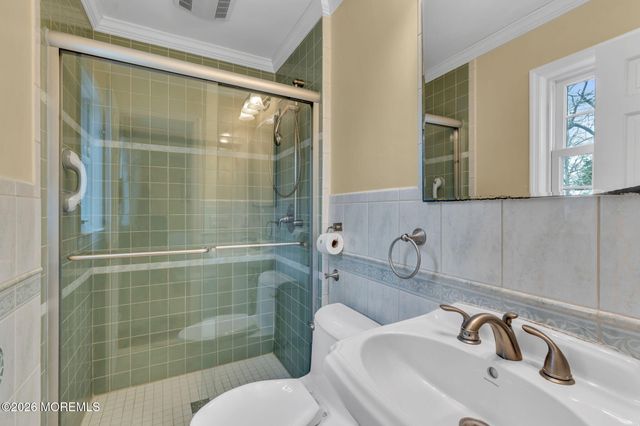 300 E Highland Avenue, Atlantic Highlands, NJ 07716