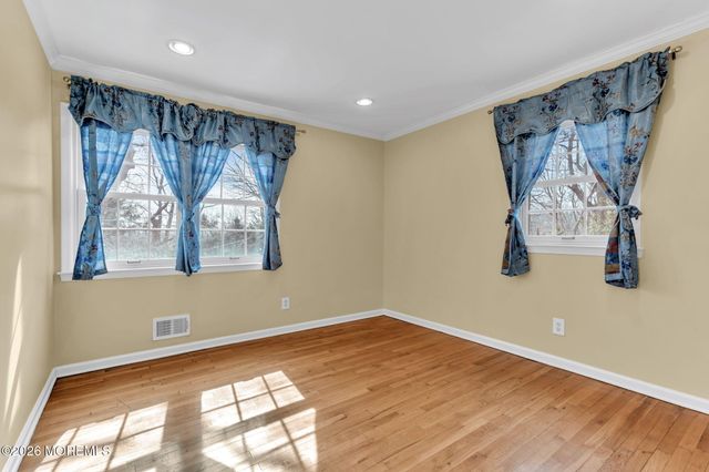 300 E Highland Avenue, Atlantic Highlands, NJ 07716