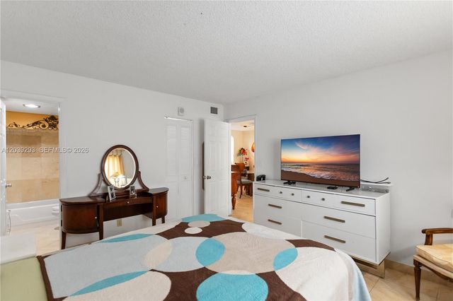 8846 W Mcnab Road 206, Tamarac, FL 33321